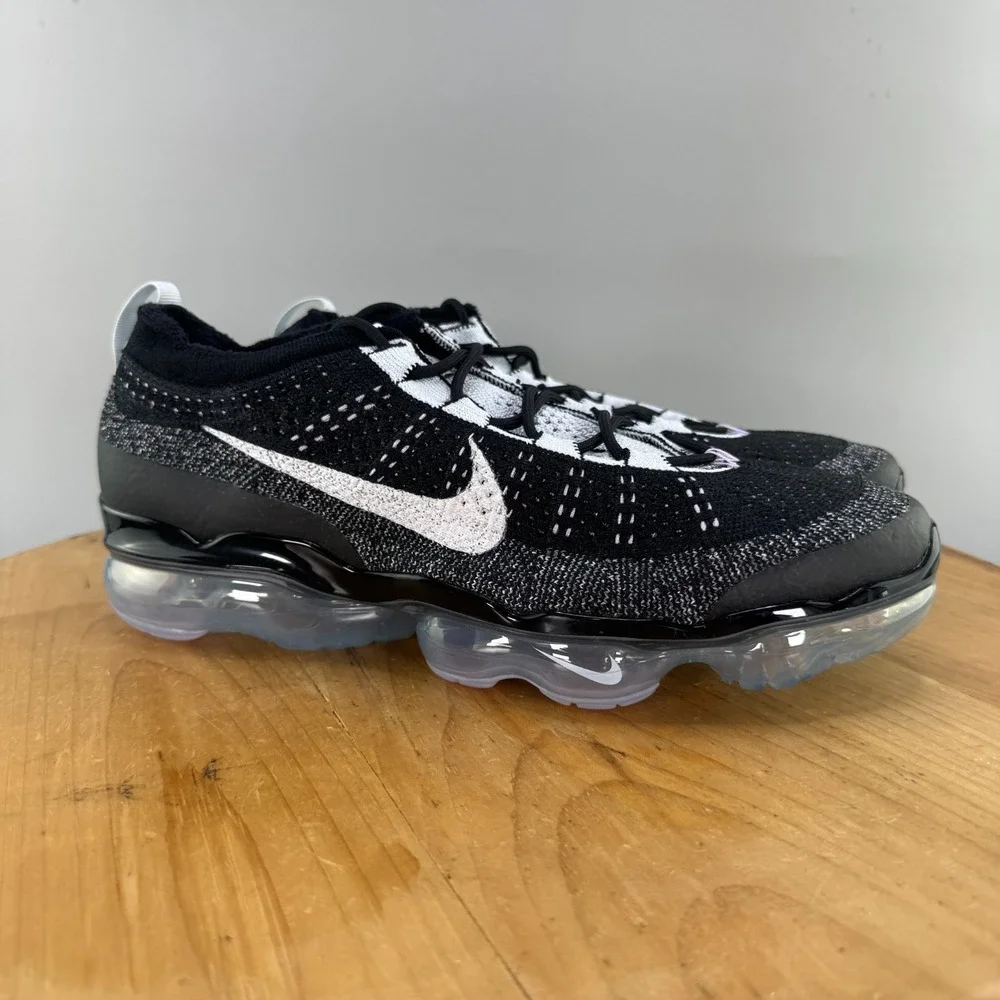 Nike Air Vapormax 2023 FK Mens Size 12 Shoes Flyknit Oreo Black White Blue Tint